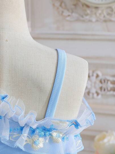 SHEIN Glamorique Kids فستان أنيق أنثوي بدون أكمام مزين بفيونكة