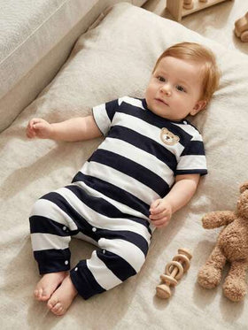 Playful Pals رومبير رضيع ولد كاجوال جميلة مزينة بالدب المخطط، ذات رقبة دائرية وأكمام قصيرة، مريحة ومتعددة الاستخدامات للارتداء اليومي في الخارج والداخل خلال الربيع والصيف