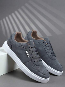حذاء رجالي كاجوال جديد لعام 2026، أحذية رياضية كلاسيكية عسكرية خضراء، أحذية كاجوال جلدية بنعل سميك مرتفع، نعل ناعم مريح وخفيف وقابل للتنفس، متعدد الاستخدامات للتنقل اليومي، أحذية رياضية رجالية، أحذية كاجوال رجالية، أحذية شخصية عصرية بطراز الشارع الأنيق لل