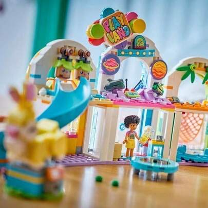 LEGO مجموعة كتل بناء للأطفال، مناسبة كهدية عيد ميلاد أو عطلة لابن أو ابنة