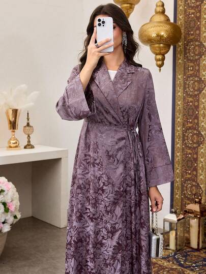 Al Najma رمضان عباءة أنيقة للنساء بأكمام طويلة وربطة أمامية، مصنوعة من نسيج جاكار منسوج باللون البنفسجي