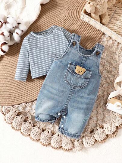 SHEIN طقم ملابس علوية أكمام طويلة مخطط وبذلة جينز مطبوع عليها شعار الدب للأطفال حديثي الولادة