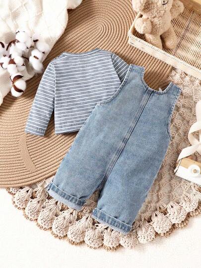 SHEIN طقم ملابس علوية أكمام طويلة مخطط وبذلة جينز مطبوع عليها شعار الدب للأطفال حديثي الولادة