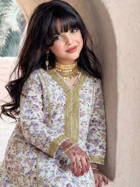 SHEIN فستان كاجوال طويل فضفاض للبنات المراهقات مطبوع بنقوش زهور بياقة على شكل حرف V، بتطريز معدني، فستان أرابي بسيط بأكمام طويلة، محتشم