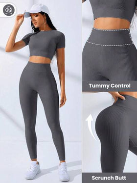 Gameset SHEIN Sport بدلة رياضية نسائية من قطعتين (توب وبنطلون) ذات لون أحادي مصنوعة من قماش مرن وناعم، بأكمام قصيرة، مناسبة للتمارين الرياضية والتدريبات