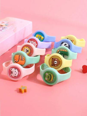 1/5/10/20 قطعة سوار زخرفي بأشكال حيوانات عشوائية مضيئة وجذابة بأنماط كرتونية، هدايا صغيرة لعيد الميلاد والمناسبات كالرمضان والعيد والهالوين والكريسماس، حشو جوارب وحقائب الهدايا، هدايا لحفلات الأطفال والألعاب، باللون الأزرق للأولاد واللون الوردي للبنات، أل