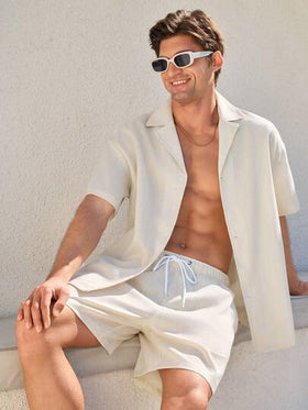 Manfinity VDAYZ بدلة عطلة شاطئية كاجوال للرجال مكونة من ملابس علوية أكمام قصيرة ذو ياقة مسطحة أحادي الصدر وشورت خصر بسحاب