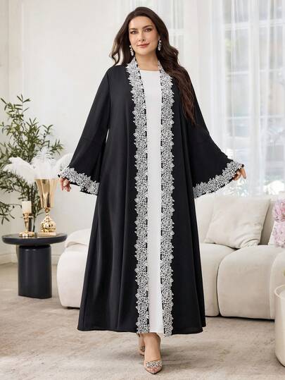 Al Najma عباءة نسائية أنيقة ذات لون أحادي بتصميم عربي بأكمام واسعة مزينة بزخارف زهرية