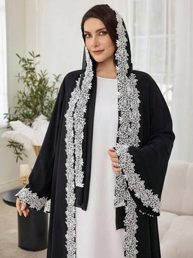 Al Najma عباءة نسائية أنيقة ذات لون أحادي بتصميم عربي بأكمام واسعة مزينة بزخارف زهرية