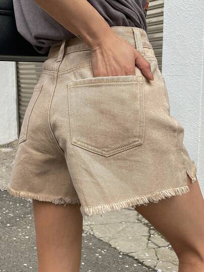 DAZY شورت جينز قصير بأطراف غير مدروزة على شكل أرجل واسعة، شورت أم