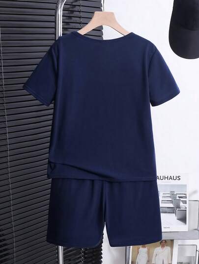 SHEIN مجموعة قميص كم قصير بياقة طاقم وشورت للأولاد المراهقين 2 قطعة، مناسبة للربيع/الصيف، الاستخدام اليومي، الرياضة، الخروجات، المدرسة، الحفلات، المناسبات، التصوير الفوتوغرافي