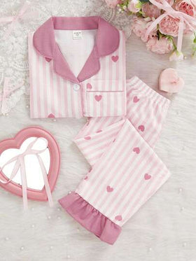 SHEIN Vintaside Kids مجموعة بنطلون وكارديجان بأكمام طويلة مطبوعة بخطوط وقلوب للفتيات الصغيرات، ملابس منزلية مريحة وكاجوال، قطعتان
