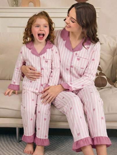 SHEIN Vintaside Kids مجموعة بنطلون وكارديجان بأكمام طويلة مطبوعة بخطوط وقلوب للفتيات الصغيرات، ملابس منزلية مريحة وكاجوال، قطعتان