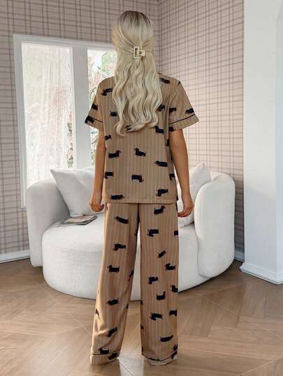 SHEIN Napfluff طقم بيجامة نسائية قصير الأكمام مزين بطبعات حيوانية، أزرار أمامية وجيوب، ملابس منزلية مريحة