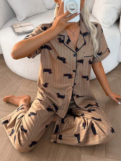 SHEIN Napfluff طقم بيجامة نسائية قصير الأكمام مزين بطبعات حيوانية، أزرار أمامية وجيوب، ملابس منزلية مريحة