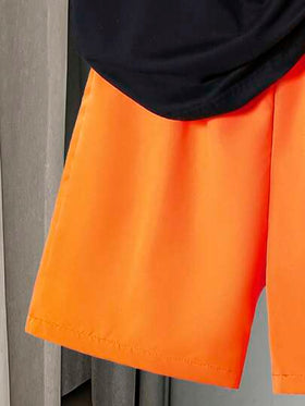 SHEIN Mirajuku طقم بلوزة سوداء وشورت أخضر كاجوال للمراهقين الأولاد، إطلالة عصرية