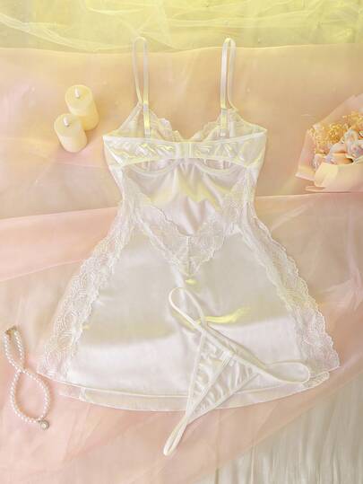 DelicateAllure فستان زلة بتصميم ظهر مكشوف مع شق عالي من الدانتيل المثير بلونين، جذاب