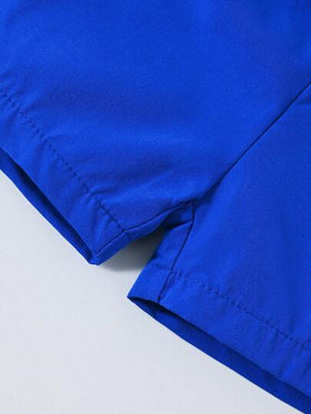 SHEIN مجموعتان من ملابس الأطفال الصيفية للأولاد، طقم أنيق مع طباعة حرف كرتوني على ملابس علوية كم قصير وشورت بلون سادة، نشيط وجذاب، مناسب للأنشطة الخارجية والراحة في المنزل والتجمعات العادية