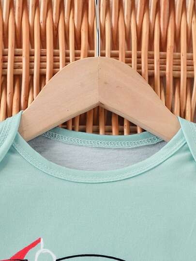 SHEIN طقم رومبير وشورت للأطفال الرضع والصغار مزين بطباعة سيارات كرتونية جميلة، للربيع والصيف