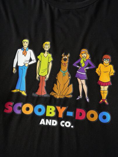 SCOOBY-DOO X SHEIN بيجامة رجالية كبيرة الحجم مكونة من ملابس علوية بأكمام طويلة وسروال، بطبعات حرفية كرتونية، قصة متساقطة الكتف، مناسبة للربيع والخريف
