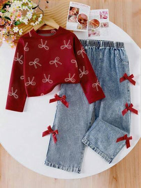 SHEIN Playful Pals قميص تي شيرت فضفاض مطبوع بفراشة مع أكمام راجلان وياقة مستديرة، وبنطال جينز مستقيم فضفاض بخصر مطاطي مزين بتصميم فراشة ثلاثي الأبعاد، طقم ملابس للعودة إلى المدرسة، مناسب لجميع المواسم