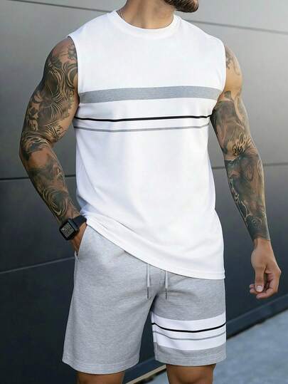 Manfinity Homme طقم ملابس علوية كاجوال بياقة دائرية مطبوعة بخطوط وشورت جيب مائل بطراز الهيب هوب الشارع للرجال