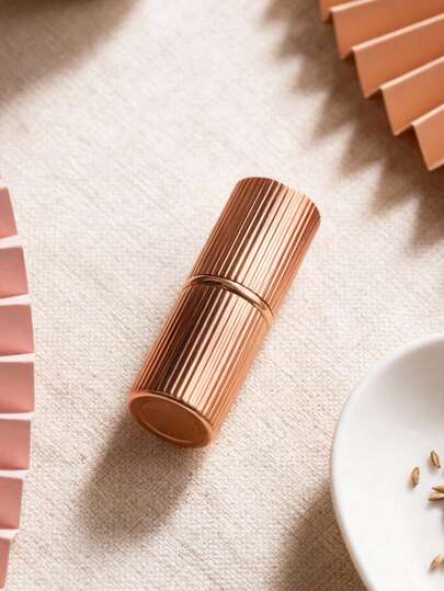Charlotte Tilbury أحمر شفاه ماتي "Pillow Talk"، وردي فاتح، أحمر شفاه ميني، وردي فاتح، أحمر شفاه محمول، مجموعة أحمر شفاه، حجم السفر، 1.1 جرام/0.038 أونصة