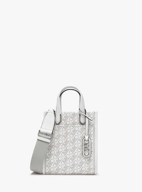 Michael Kors حقيبة كروسبودي صغيرة، تصميم جاكارد أنيق، نمط معقود بشكل معين، رمادي داكن، فاخرة ومتينة، مثالية للاستخدام اليومي. حقيبة يد عصرية مع حزام كتف قابل للتعديل، مصنوعة بعناية، داخل فسيح، مثالية لتخزين الضروريات.