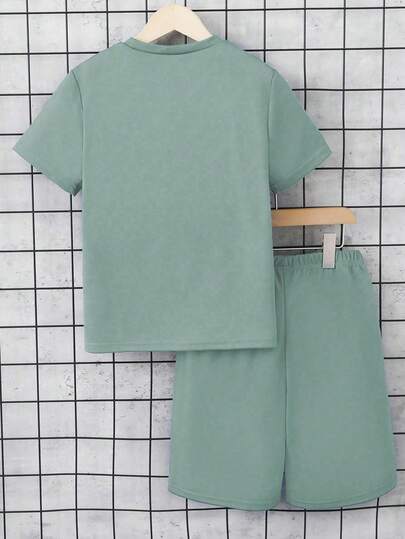 SHEIN Mirajuku مجموعة قميص كم قصير وشورت للأطفال الصغار، طراز رياضي وعطلة بسيط، ربيع/صيف، 2 قطعة