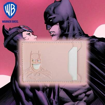 Warner Bros محفظة بطاقات باتمان من وارنر بروس، ذات موضوع البطل الخارق، فائقة النحافة وبسيطة، يمكن استخدامها كحامل بطاقة هوية، مناسبة للجنسين، محفظة أمان للجيب الأمامي، هدية عيد الأب المثالية، محفظة الطي متينة، تصميم فتحات متعددة للبطاقات.