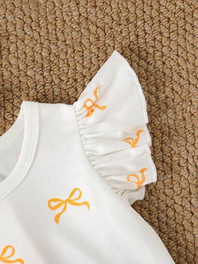 SHEIN Playful Pals 3 حزمة تيشيرتات بناتية كاجوال مزينة بطبعات الأزهار والخطوط مع كشكشة على الذيل وياقة مستديرة، ناعمة ومريحة، مناسبة للخروجات الربيعية والصيفية والهدايا، من 3 أشهر إلى 3 سنوات