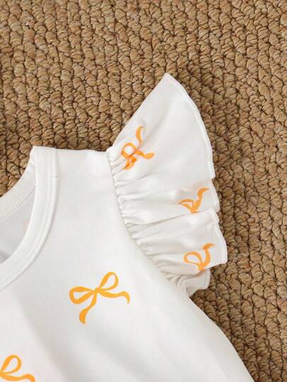 SHEIN Playful Pals 3 حزمة تيشيرتات بناتية كاجوال مزينة بطبعات الأزهار والخطوط مع كشكشة على الذيل وياقة مستديرة، ناعمة ومريحة، مناسبة للخروجات الربيعية والصيفية والهدايا، من 3 أشهر إلى 3 سنوات