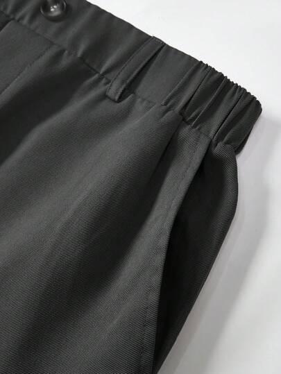 SHEIN بدلة رجالية للمراهقين - قميص أكمام قصيرة مخطط وطقم شورت