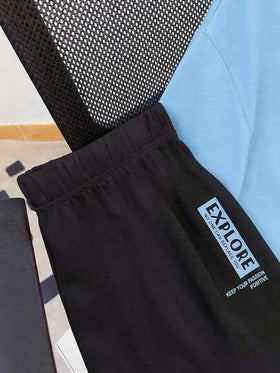 SHEIN طقم قصير الأكمام بطباعة شعار للمراهقين وشورت كاجوال