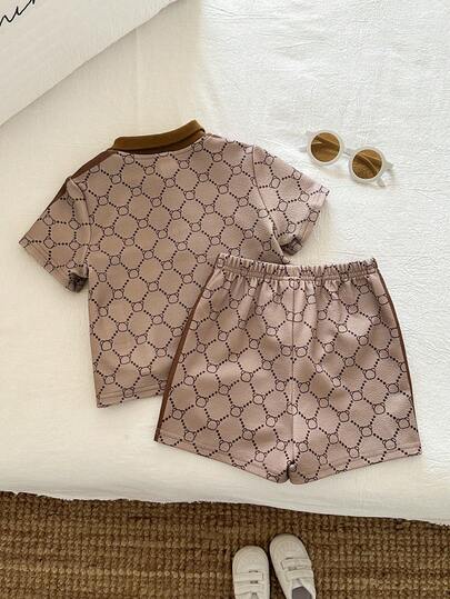 SHEIN مجموعة قميص بولو كاكي بأكمام قصيرة وشورت للأطفال الصغار 2 قطعة، ملابس صيفية للأولاد الرضع