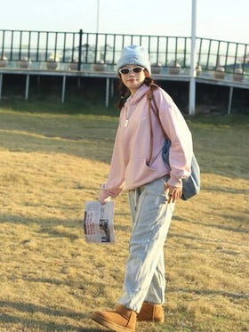 بوت الشتاء من الفراء الطبيعي من UGG كلاسيك ألترا ميني، دافئة ومقاومة للانزلاق، مبطنة حرارية، بوت كاجوال متعددة الاستخدامات للكاحل والثلج، للنساء، لون بني داكن