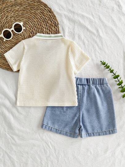 SHEIN Vintaside Kids طقم ملابس علوية كاجوال قصير الأكمام مع شورت جينز مغسول مناسب للاستخدام اليومي والتخييم العائلي والتسوق والتناول، مصمم بسيط مناسب للأطفال الصغار