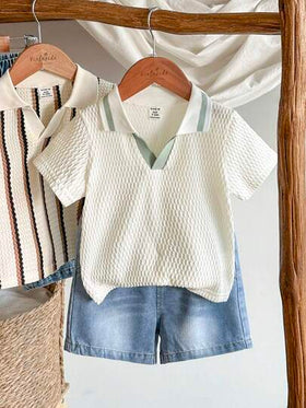 SHEIN Vintaside Kids طقم ملابس علوية كاجوال قصير الأكمام مع شورت جينز مغسول مناسب للاستخدام اليومي والتخييم العائلي والتسوق والتناول، مصمم بسيط مناسب للأطفال الصغار