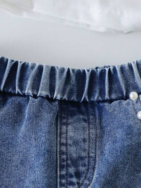 Genkimix Kids مجموعة بنطلون قصير جينز مزين بالدبابيس وتي شيرت بأكمام قصيرة مزين بطباعة الفيونكة للبنات الصغيرات، طقم صيفي