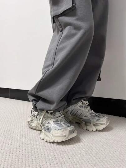 Adidas حذاء أديداس XLG رانر ديلوكس مريح ومتعدد الاستخدامات ومقاوم للانزلاق، حذاء جري منخفض، للجنسين، فضي