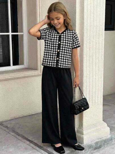 SHEIN طقم تي شيرت وبنطلون بطبعة هاوندزتوث للفتيات المراهقات