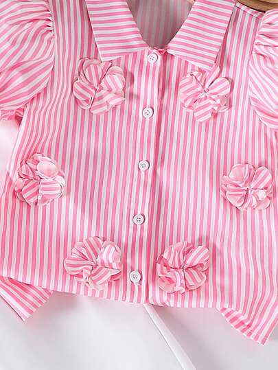 SHEIN Genkimix Kids طقم قميص أكمام قصيرة مطبوع بخطوط وبنطلون أحادي اللون للفتاة الصغيرة، قطعتان
