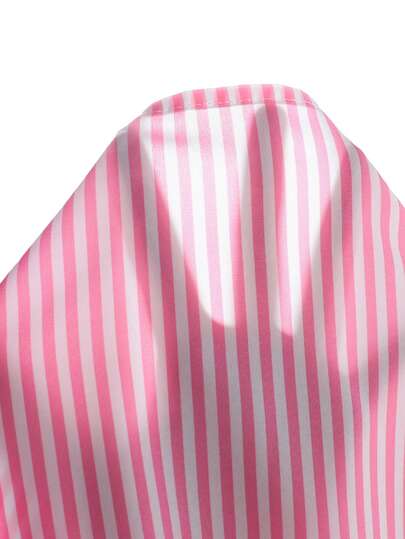 SHEIN Genkimix Kids طقم قميص أكمام قصيرة مطبوع بخطوط وبنطلون أحادي اللون للفتاة الصغيرة، قطعتان