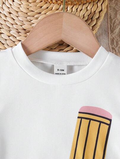 SHEIN Vintaside Kids مجموعة قميص كنزة بياض قصير الأكمام مطبوع بطباعة أقلام ملونة وشورت كاجوال مخطط مناسبة للأطفال من عمر 0-3 سنوات، مناسبة للارتداء اليومي الصيفي والاحتفالات