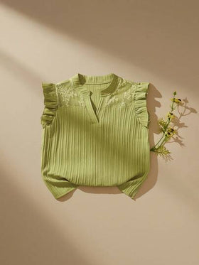 SHEIN ملابس علوية بياقة ماندرين وكشكشة وطباعة زهرية، أكمام قصيرة منتفخة. مناسبة للخروجات اليومية والراحة المنزلية. ملابس علوية خضراء ريفية هادئة وحلوة وجميلة للفتيات.