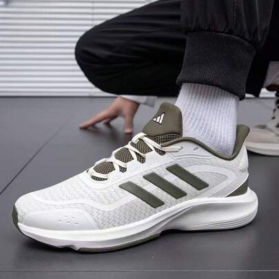 Adidas حذاء رياضي رجالي من أديداس، مريح، متين، مقاوم للصدمات، مناسب للجري الكاجوال