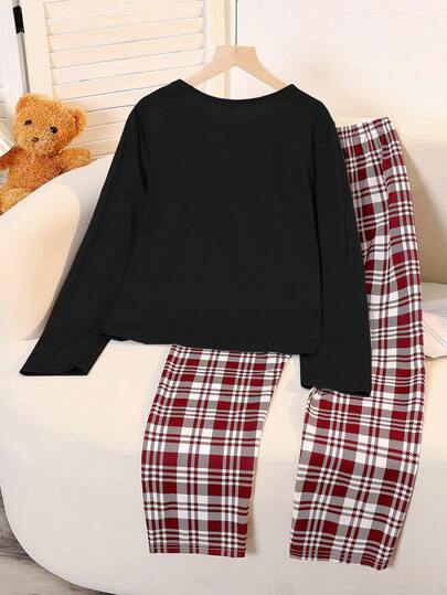 SHEIN Genkimix Kids طقم بيجامة فتاة مراهقة مكون من قطعتين - ملابس علوية طويلة الأكمام من الحرير الحليبي بطبعة الفراشة السوداء والمربعات، وبنطلون مربعات فضفاض، موضة مريحة للعودة إلى المدرسة