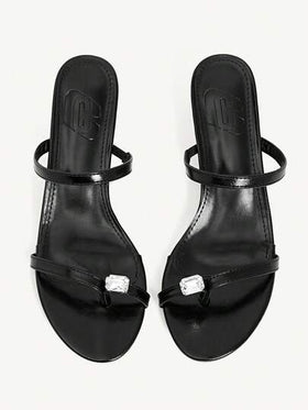 CUCCOO CHICEST صنادل نسائية ذات كعب