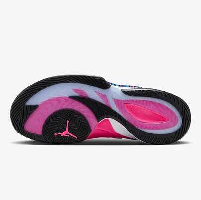 Nike حذاء كرة السلة الرجالي من نايك، متوسط الارتفاع، مبطن وخفيف الوزن، مريح للتدريب. حذاء جوردان لوكا 3 ذو دعم قوي ومتين للرياضة، بلون أزرق وأبيض، للاستخدام اليومي والخارجي، أساسي للأداء على الملعب، FQ1285-400
