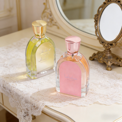 زجاجة واحدة 100 مل من معطر الأناقة الفاخر بعطر الزهور، سائل معطر فاخر برائحة الورد، رذاذ عطري طبيعي طويل الأمد، منعش ومريح للمنزل، عطر فريد، له تأثير معطر ومنعش، هدية مثالية ليوم الحب، مناسب للغرفة والحمام وغرفة المعيشة، مناسب للاستخدام على مدار العام